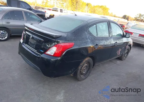 2015 Nissan Versa 1.6 S+ z USA, uszkodzony, nr VIN 3N1CN7AP7FL804961